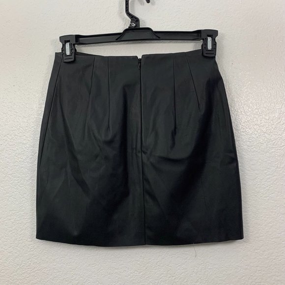 Express Pleated Faux Leather Mini Skirt Grommet - Picture 3 of 6